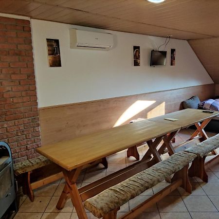 Vinny Sklep U Brodu Vacenovice Exterior foto