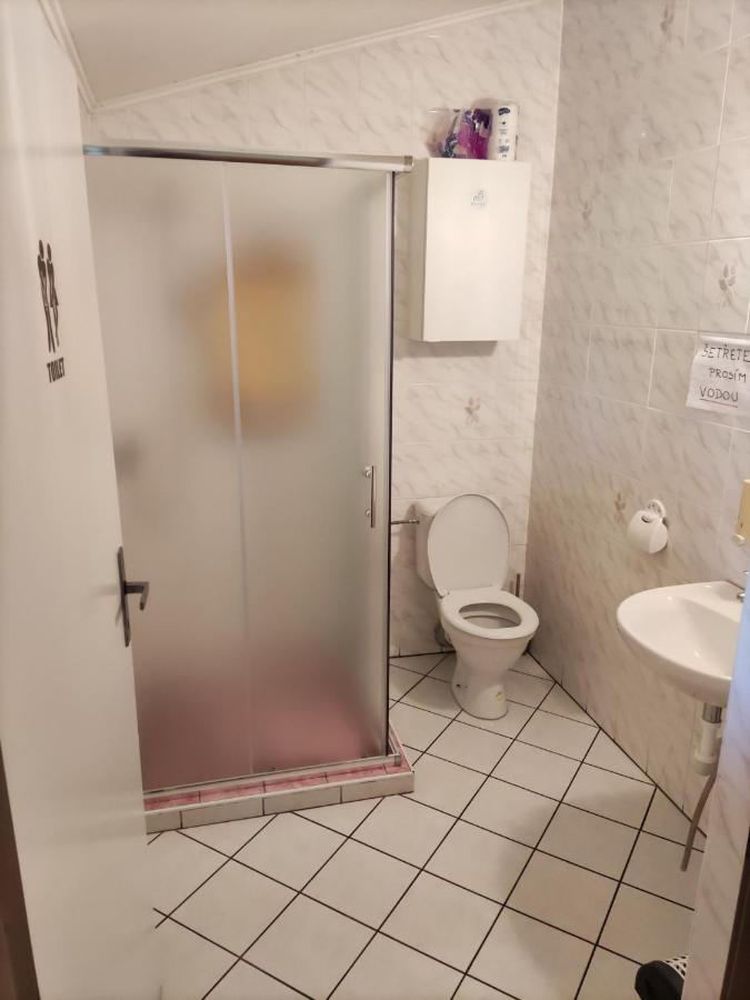 Vinny Sklep U Brodu Vacenovice Exterior foto